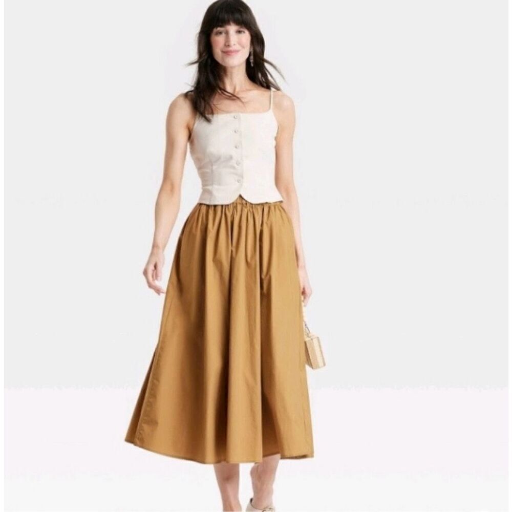 A new day small cropped button up cream cottage